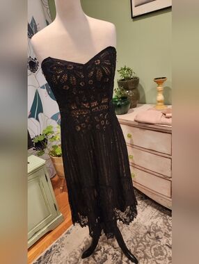 Betsey Johnson Black Strapless Lace Cocktail Dress